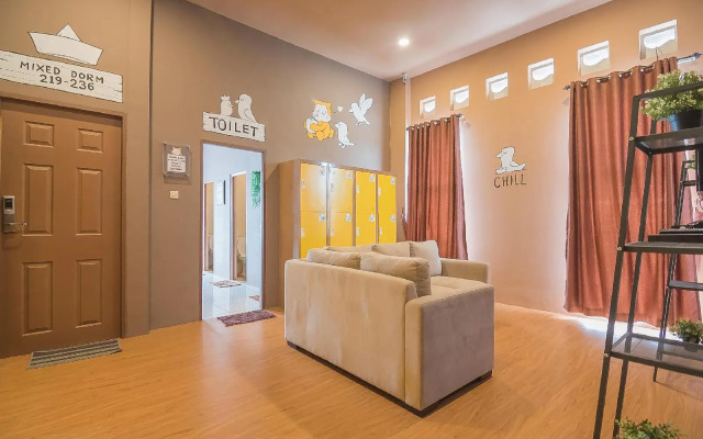 Formerly Reddoorz Hostel @ Grand Pangandaran