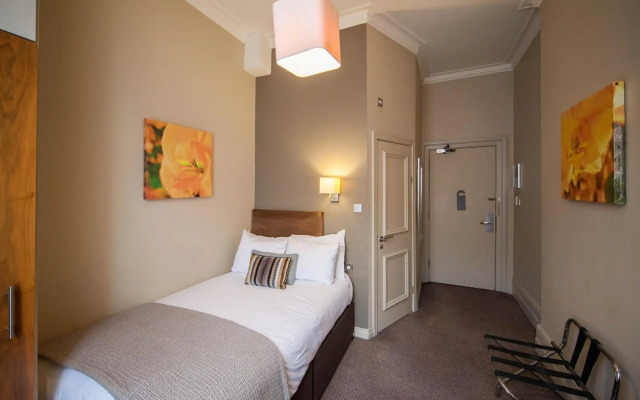 The Met Hotel