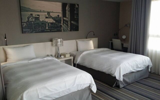 Hotel Day Plus Tamsui