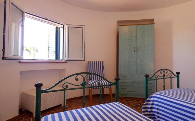 Villa Agapanto - Trullo Anthos con Vista Mare e Giardino Privato