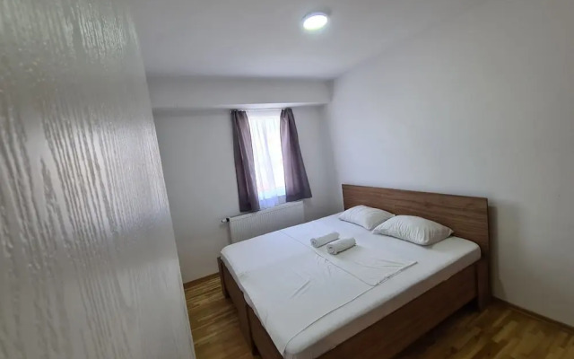 Urban Hostel & Apartments