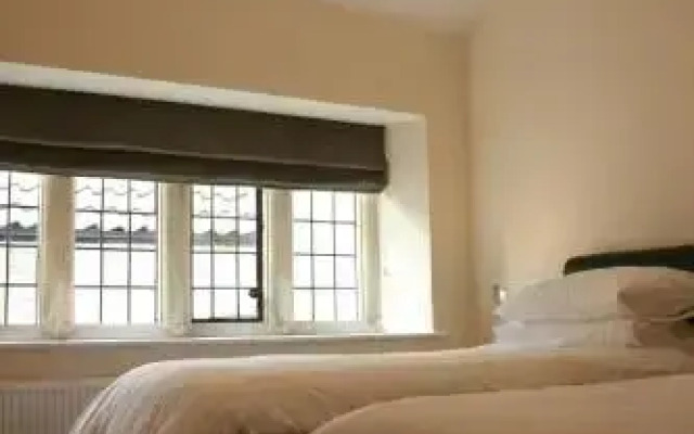 Self-catering Somerset – Swan Mews Apartments