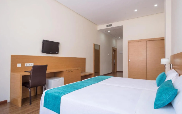 Cullera Holiday Hotel