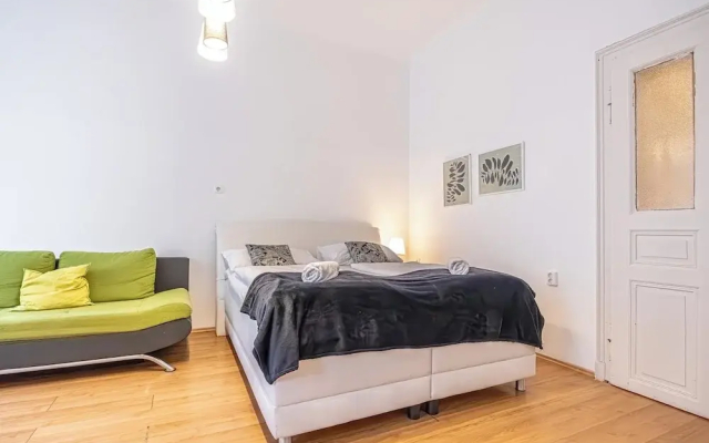 Cozy 2BR Apt With Excellent Connectivity