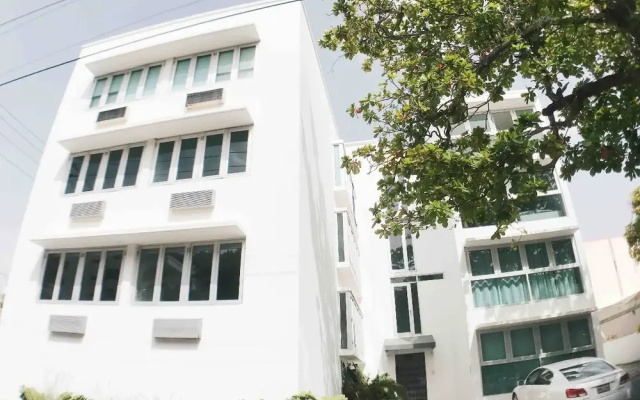 Iconic Miramar Building 1 Very Walkable