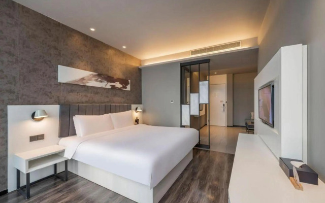 Home Inn Selected Xi'an City Wall Chaoyangmen Metro Station Hotel