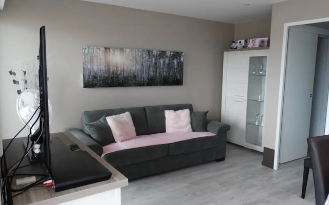 Apartment With one Bedroom in Saint-hilaire-de-riez, With Wonderful se
