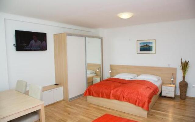 Apartments Benedi?I?