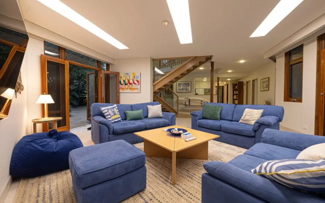 Unwind Seascape at Tennyson Beach