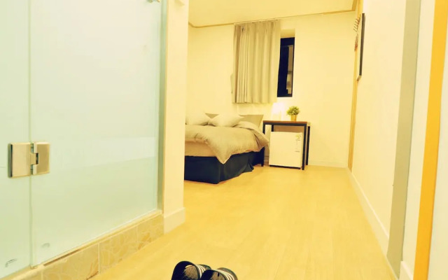 OYO Hostel Myeongdong 3