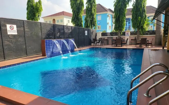 Class Suites Hotel and Apartment
