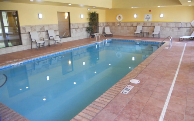 Holiday Inn Express & Suites Greensburg by IHG