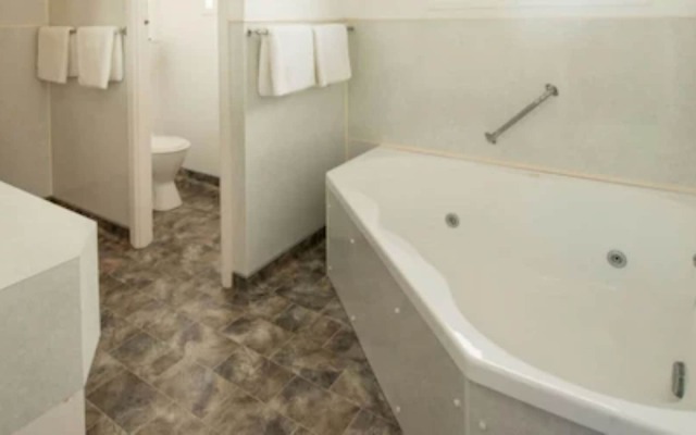 Amber Court Motel