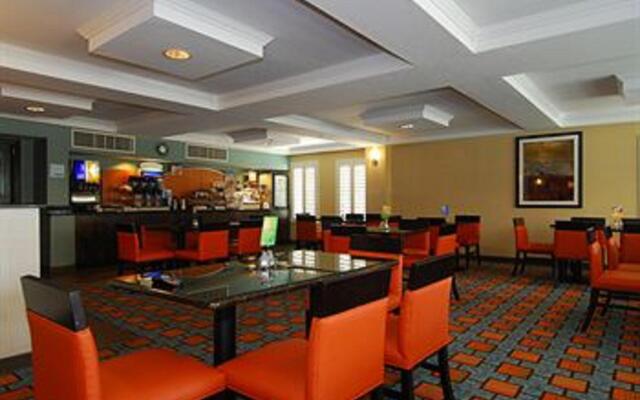 Holiday Inn Express & Suites Tucson North – Marana by IHG