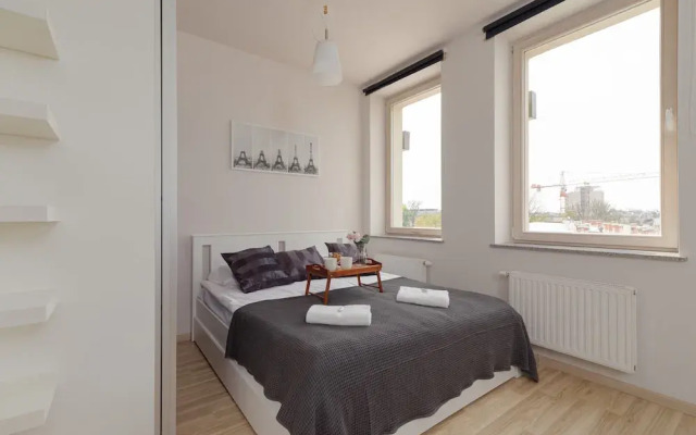 Studio Krakow Lea by Renters