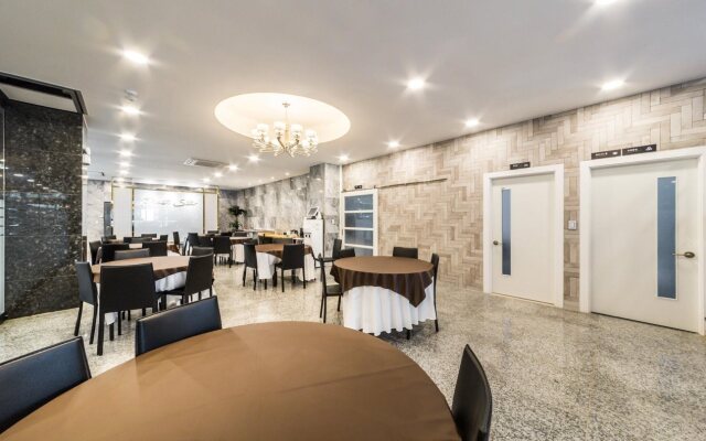 Gimpo Pentastar Hotel