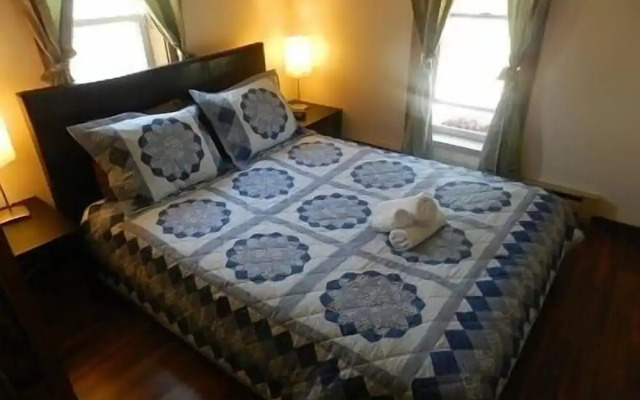 Blue Frost Apartments