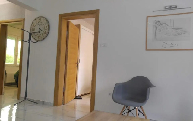 New!90sqm10minAirport2bedrooms