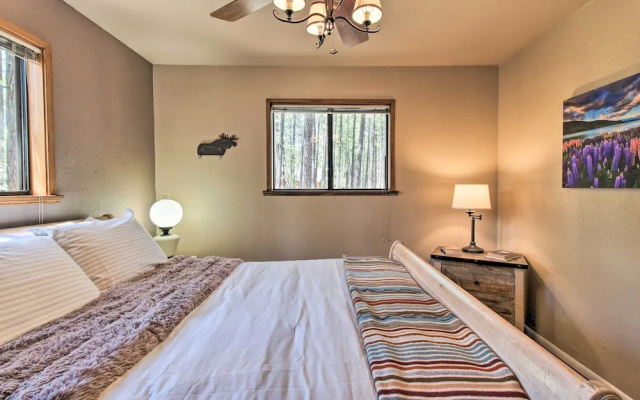 Fireplace, Deck & Grill: Pinetop Cabin Rental!