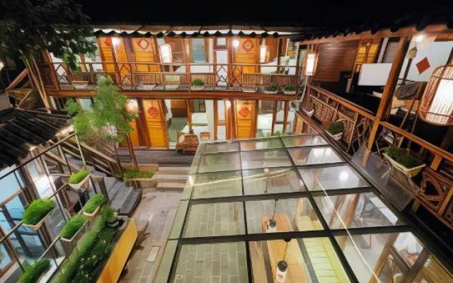 Lijiang Wuge Inn