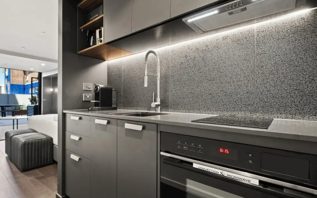 Braddon Studio: Parking & BBQ