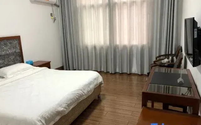 Longsheng Holiday Inn Lushan