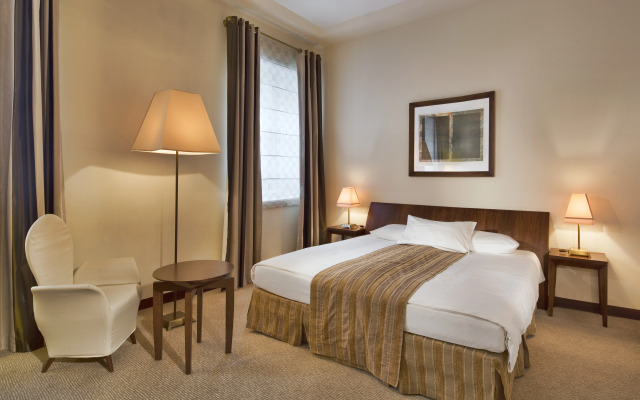 Mamaison Le Regina Boutique Hotel