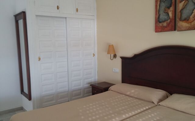 Hotel Playamaro