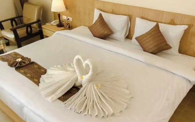 Airport Beach Hotel Phuket
