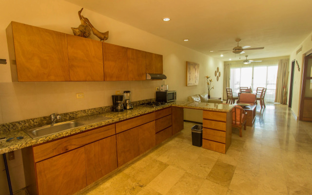 Coral Maya Stay Suites