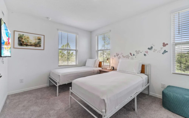 1080 Plantation Lane