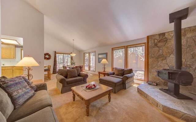 Diamond Peak Lane 12