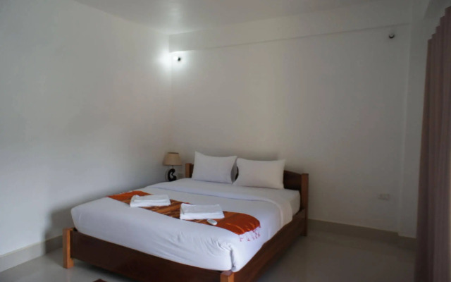 The Grand Riverside Hotel