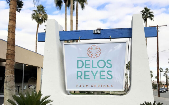 Delos Reyes Palm Springs