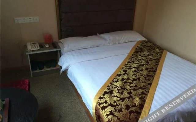 Yibin Wanxiang Business Hotel
