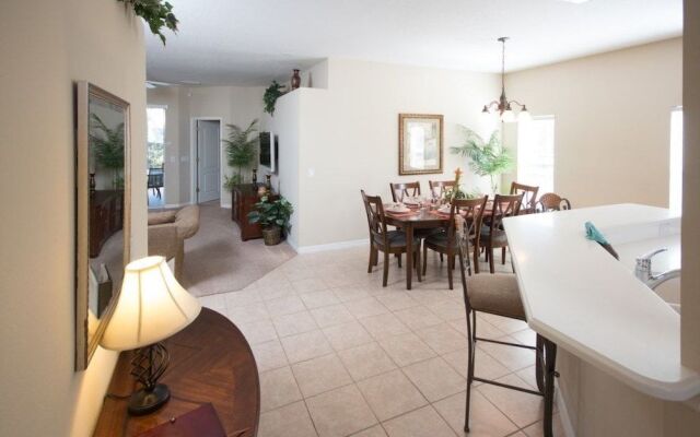 Janice's West Haven Villa by RedAwning