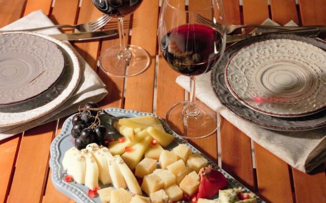 Dayroom Chardonnay Boutique Hotel