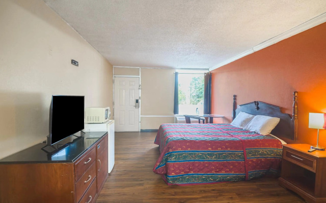 OYO Hotel Vienna I-75