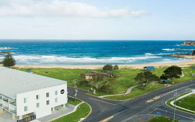 Abode Hotel Malua Bay