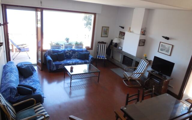 Holiday House for 9 Persons