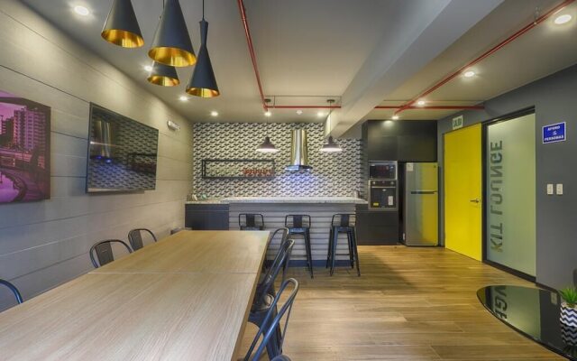 Modern 2BR LOFT in heart of Miraflores