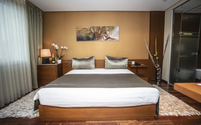 Tirana International Hotel & Conference Centre - Image 6