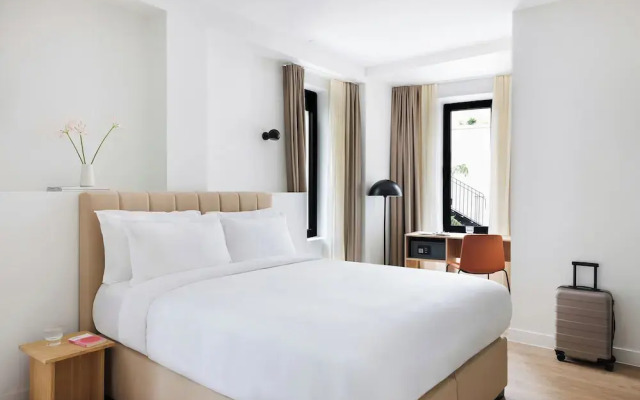Yvette Hotel Porte de Versailles, Sonder by Marriott Bonvoy