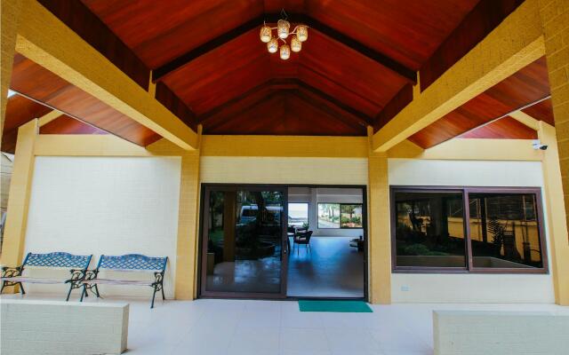 Paradise Garden Hotel and Convention Boracay Powered by ASTON
