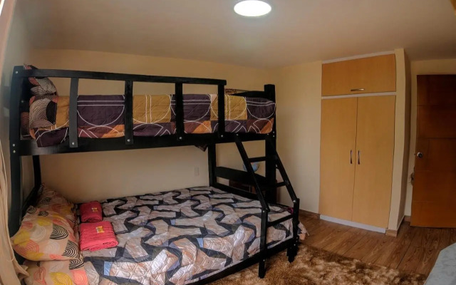 Dpto entero, 2do piso, ascensor, jacuzzi y cochera