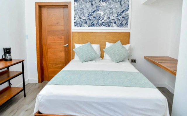 Yara Beach Apartahotel