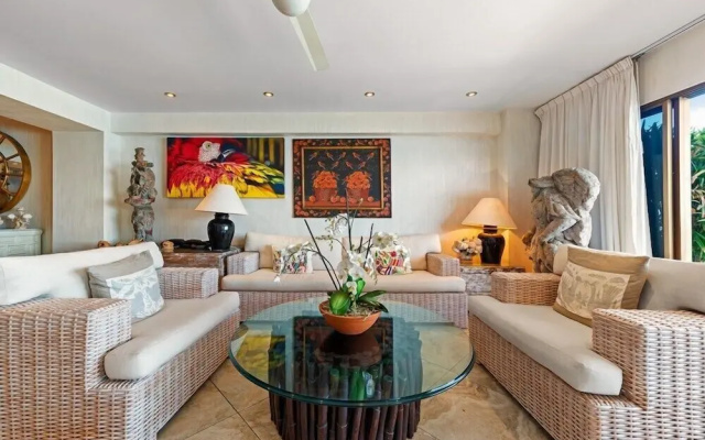 Ocean View 2Br Condo-balcony-beach-pool - 712