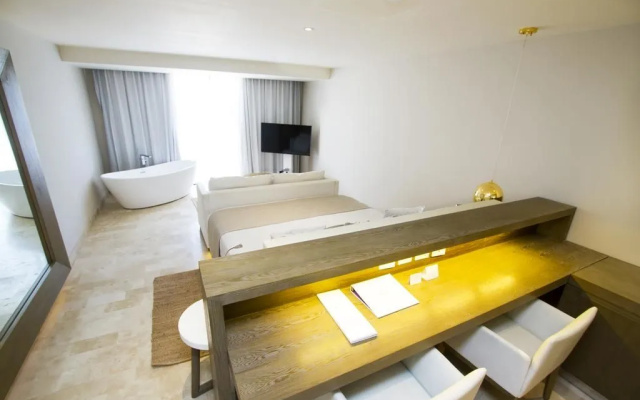 Royal Service at Paradisus by Meliá Los Cabos – All Inclusive Adults O