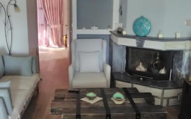 Evangelia Studio