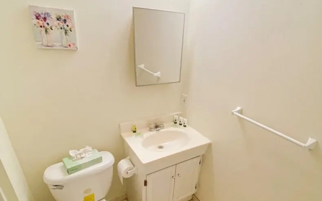Marion Square Suites